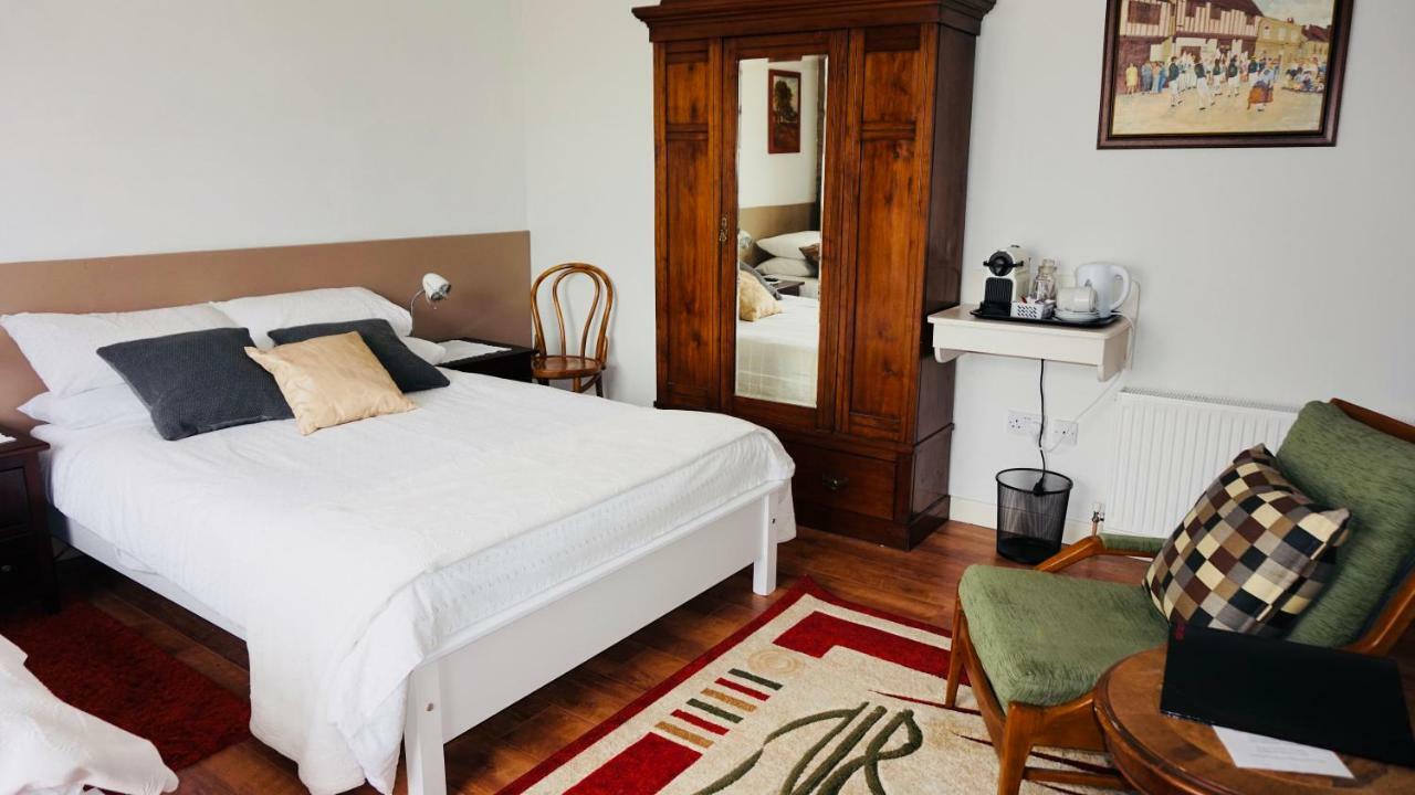 Bed and Breakfast Cartron House à Ballinakill  Extérieur photo