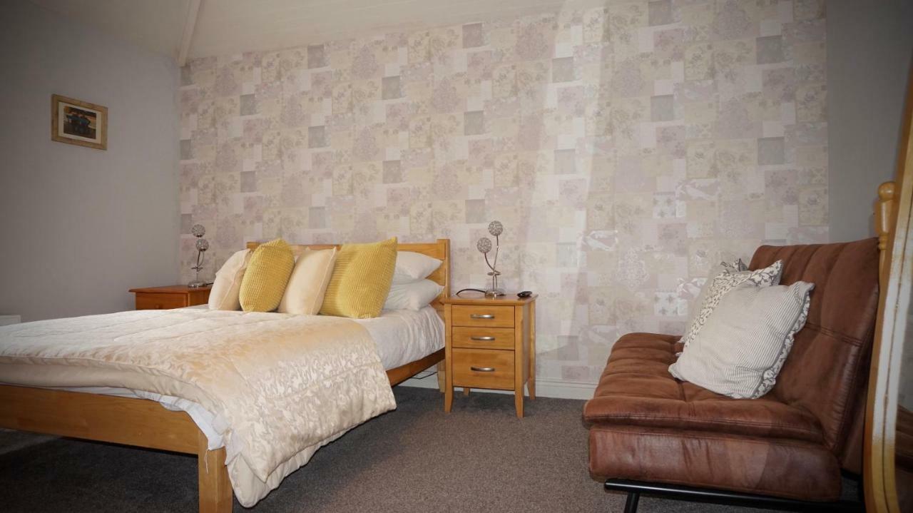 Bed and Breakfast Cartron House à Ballinakill  Extérieur photo